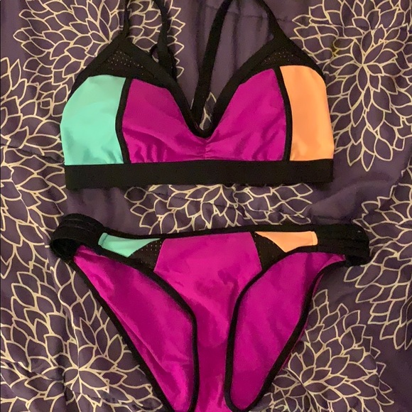 BODY GLOVE BIKINI - Picture 1 of 7